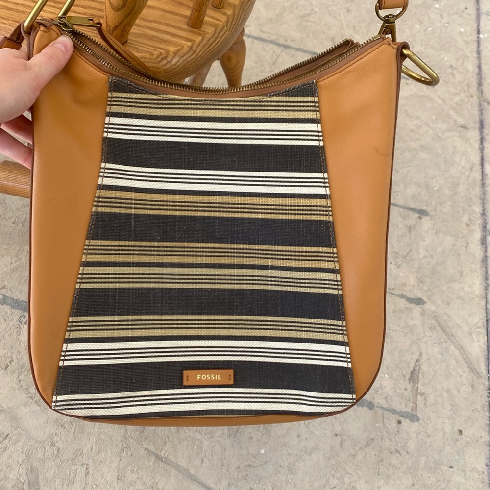 Fossil. Satchel